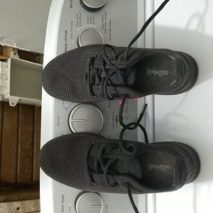 Womans Allbirds Eucalyptus Tree Runners